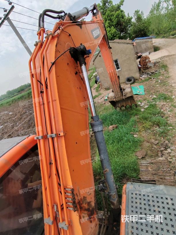 大臂背部俯視（工作和回轉裝置）