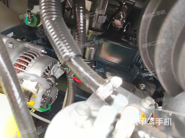 发动机整体俯视（整机外观）