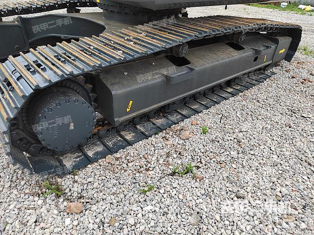 单侧履带整体（整机外观）