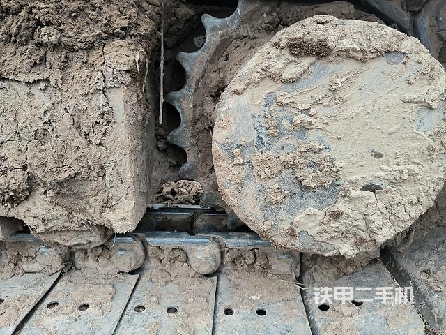 单侧履带整体（整机外观）