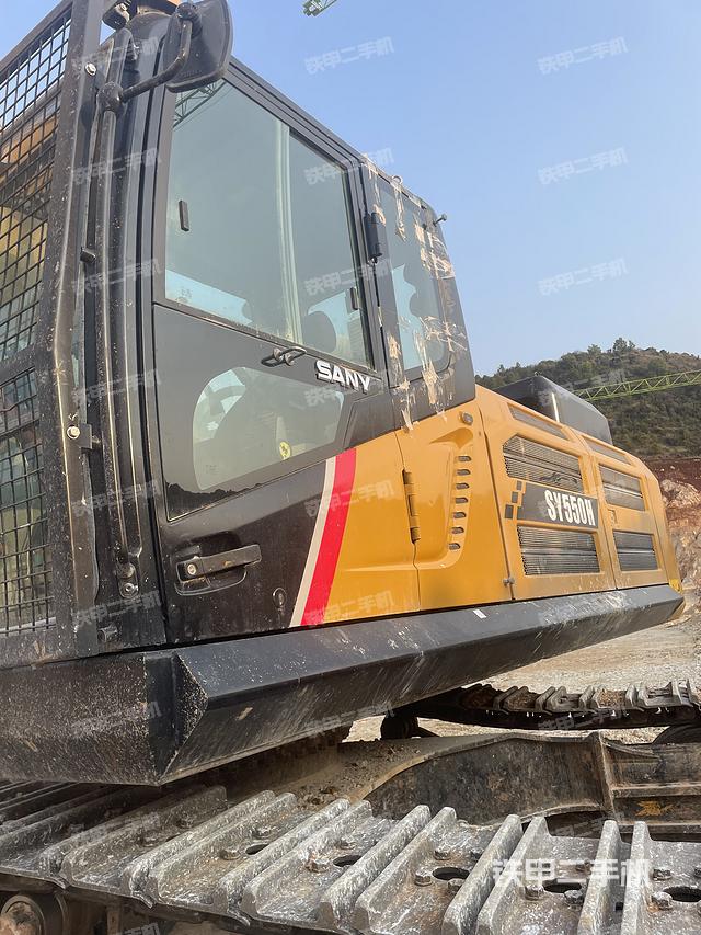 驾驶室整体（整机外观）