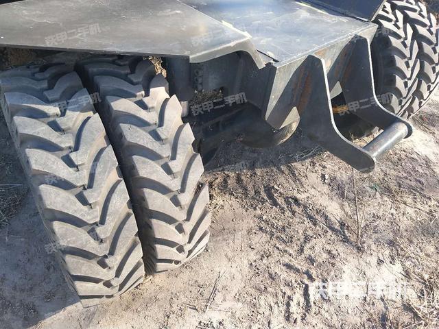 单侧履带整体（整机外观）