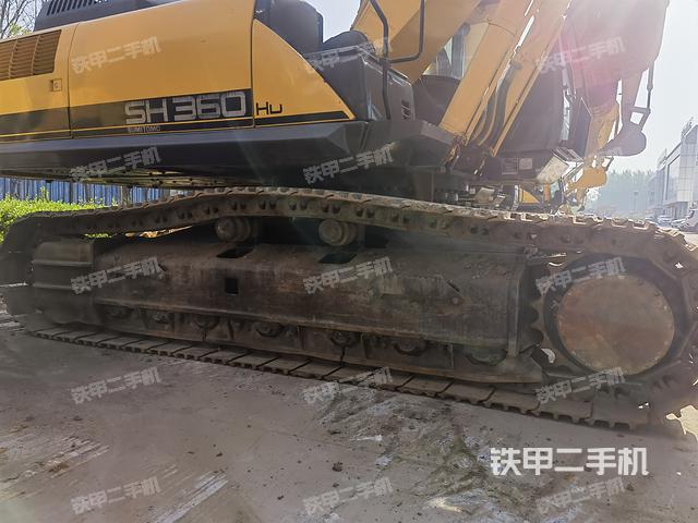 单侧履带整体（整机外观）