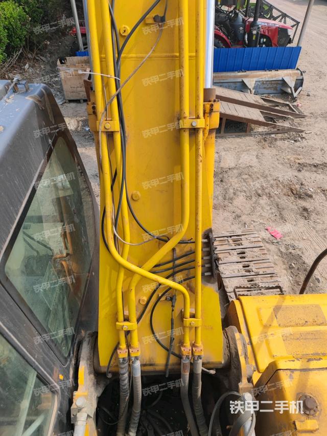 大臂背部俯視（工作和回轉裝置）