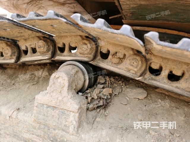 左側(cè)行走馬達(dá)蓋板(行走機(jī)構(gòu)) 左側(cè)行走馬達(dá)蓋板(行走機(jī)構(gòu))