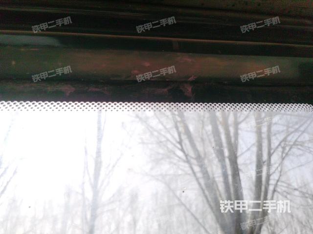 后窗玻璃角標(biāo)(駕駛室部分) 后窗玻璃角標(biāo)(駕駛室部分)