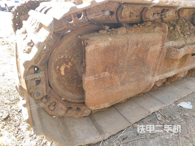 右驅動輪（行走機構）