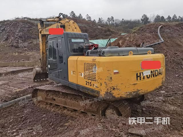 驾驶室顶部（整机外观）