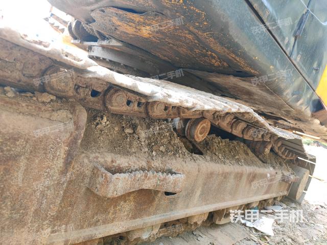 右側履帶整體（行走機構）