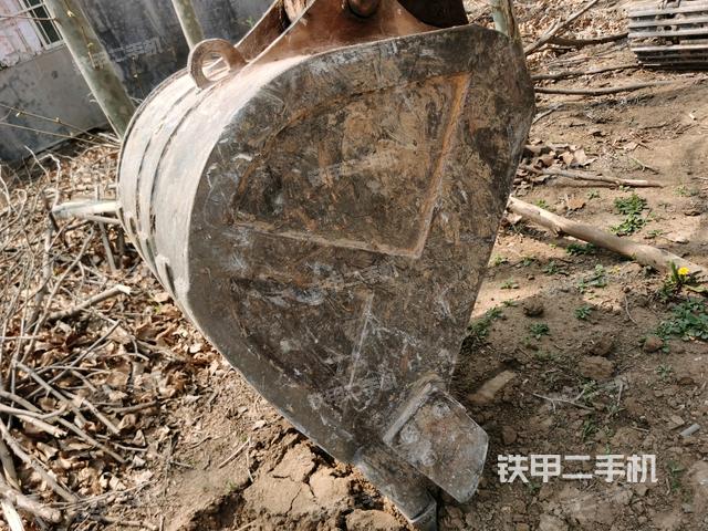 鏟斗45度(工作和回轉(zhuǎn)裝置) 鏟斗45度(工作和回轉(zhuǎn)裝置)