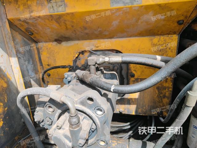 液壓泵斜45?左（大件艙室）