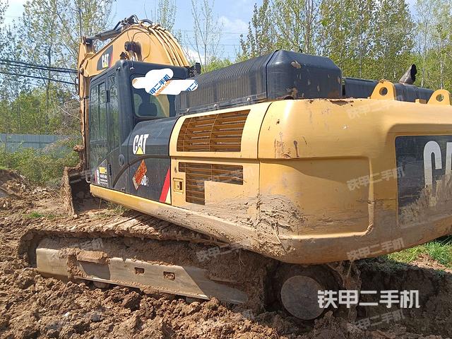 右后45(整機(jī)外觀) 右后45(整機(jī)外觀)