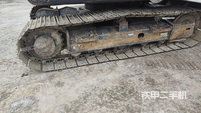 单侧履带整体（整机外观）