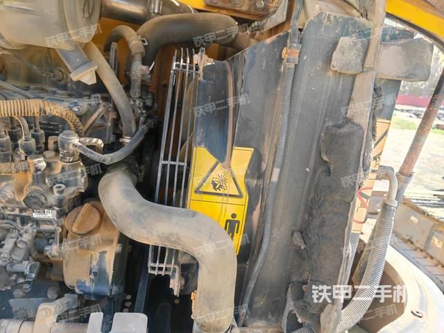 山重建机JCM906D挖掘机的设备实拍-第34张实拍照片
