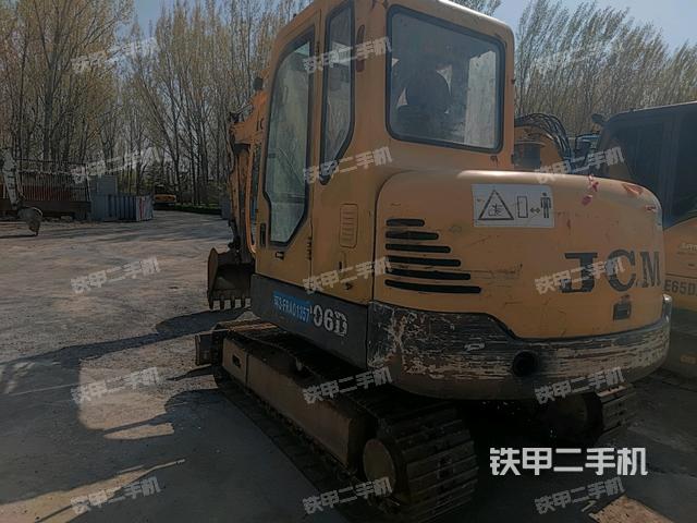 右后45(整機(jī)外觀) 右后45(整機(jī)外觀)