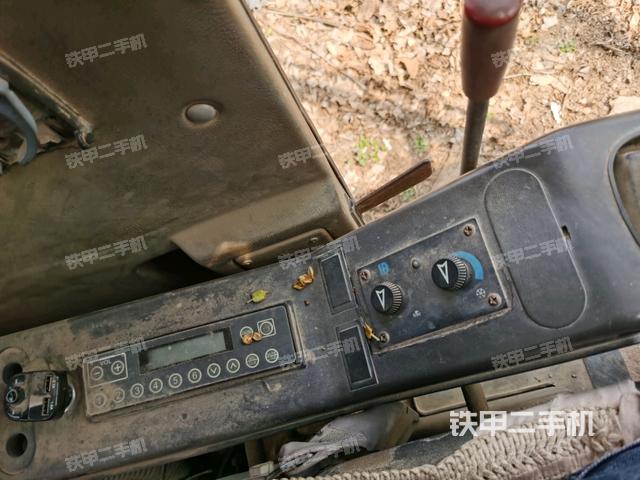 小時(shí)表(駕駛室部分) 小時(shí)表(駕駛室部分)
