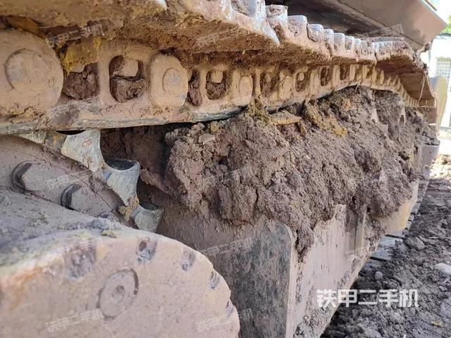 单侧履带整体（整机外观）