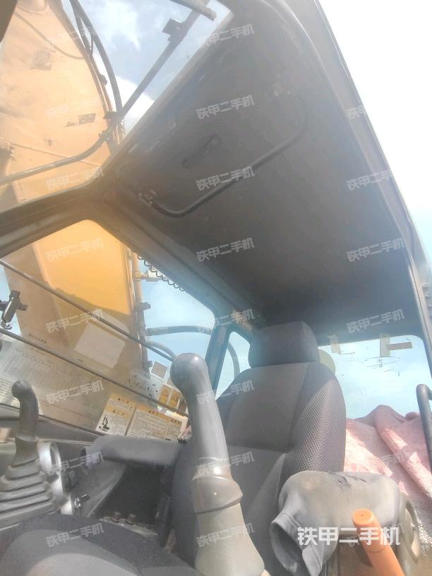 顶棚整体（驾驶室部分）