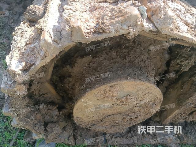 右驅(qū)動(dòng)輪(行走機(jī)構(gòu)) 右驅(qū)動(dòng)輪(行走機(jī)構(gòu))