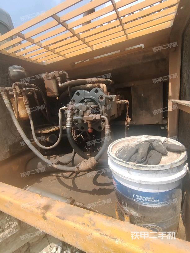 液压泵斜45 右（大件舱室）