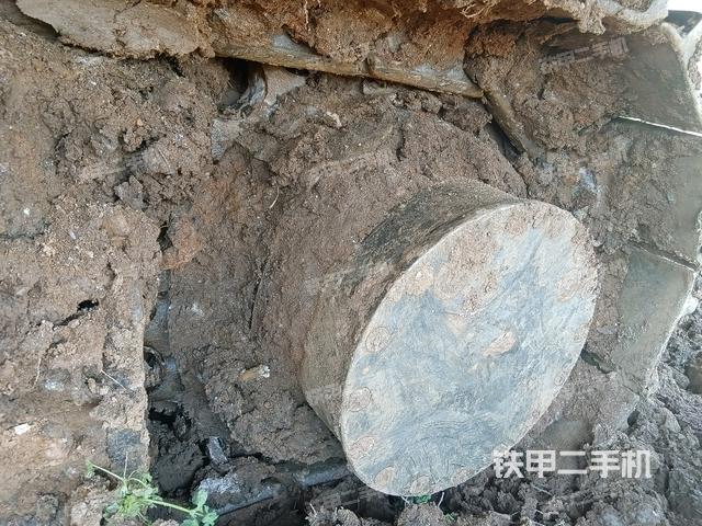 左驅(qū)動(dòng)輪(行走機(jī)構(gòu)) 左驅(qū)動(dòng)輪(行走機(jī)構(gòu))