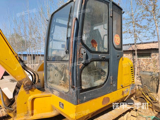 ?駕駛室正側(cè)（駕駛室部分）