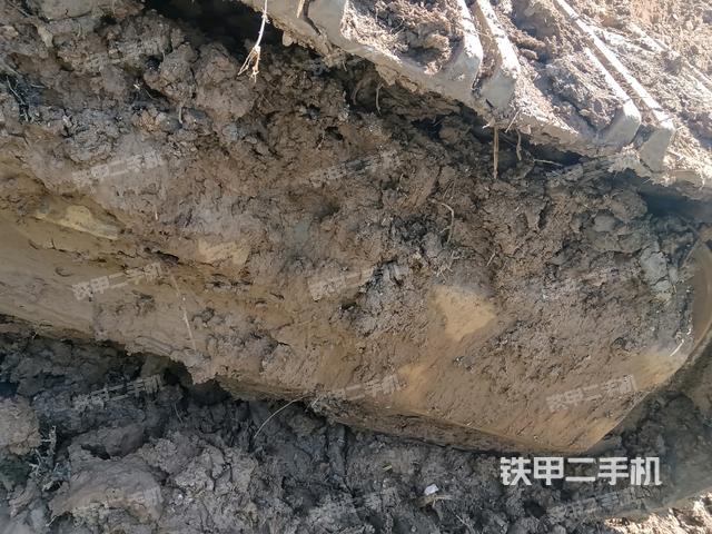 左側(cè)行走馬達(dá)蓋板(行走機(jī)構(gòu)) 左側(cè)行走馬達(dá)蓋板(行走機(jī)構(gòu))