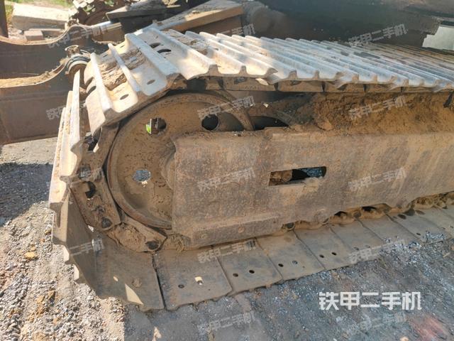左側(cè)履帶整體?(行走機(jī)構(gòu)) 左側(cè)履帶整體?(行走機(jī)構(gòu))