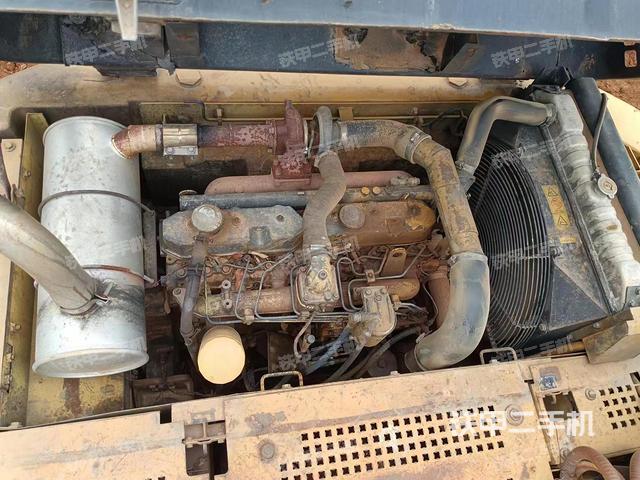 发动机整体俯视（整机外观）