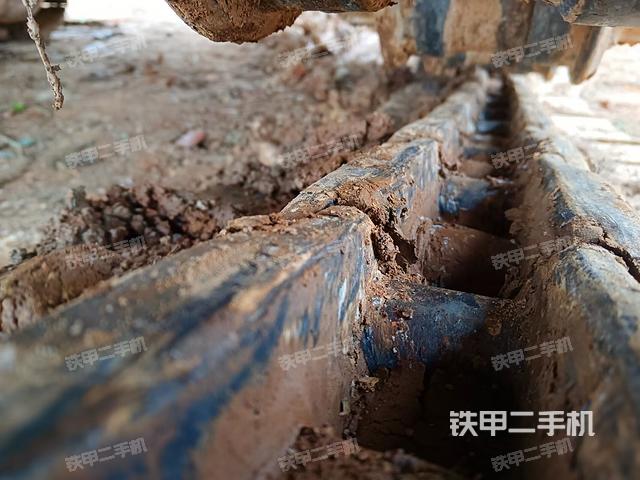 单侧履带整体（整机外观）