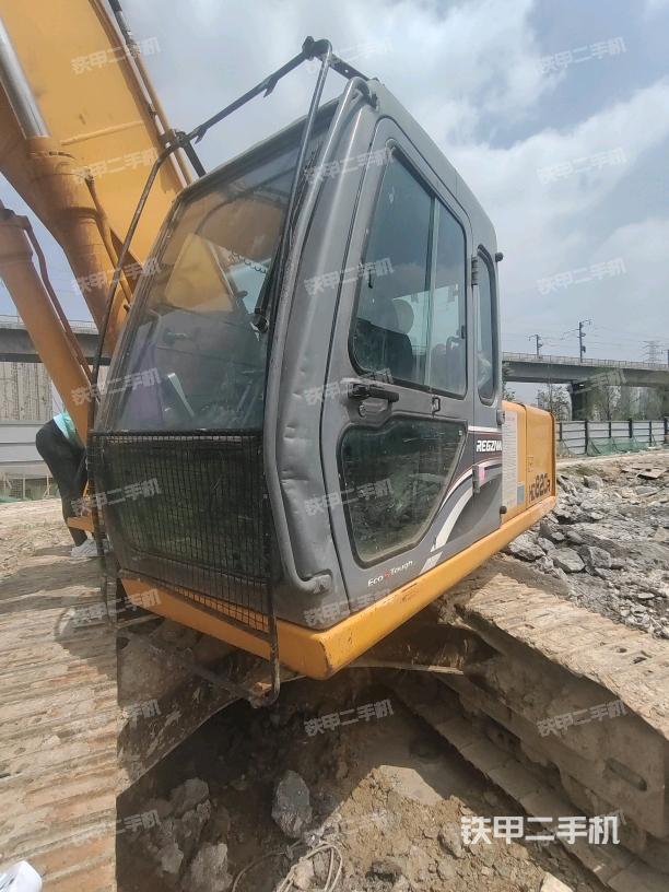 驾驶室左前45度（驾驶室部分）