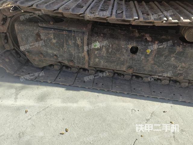 单侧履带整体（整机外观）