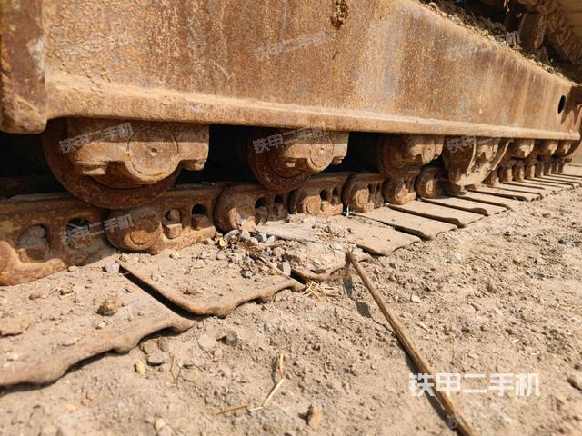 左側行走馬達蓋板（行走機構）