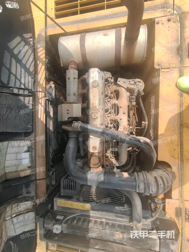 发动机室（上车部件）