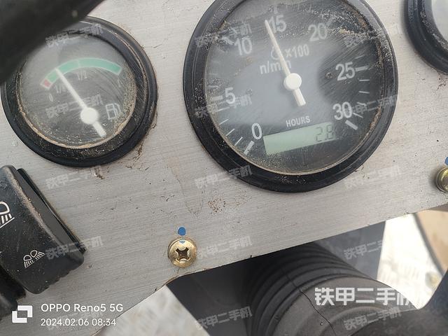 驾驶室操作台（设备外观及核心部件）