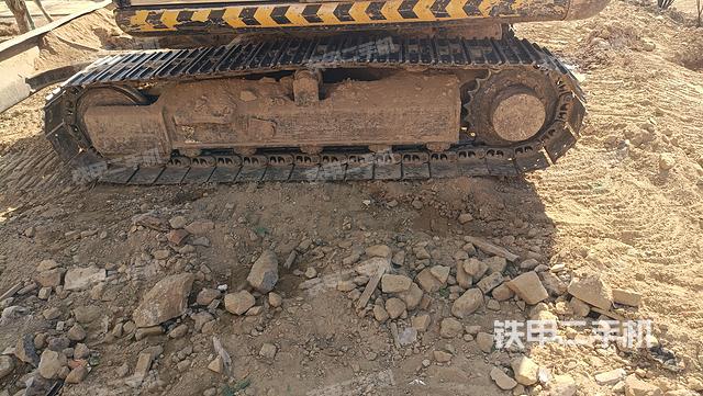 单侧履带整体（整机外观）