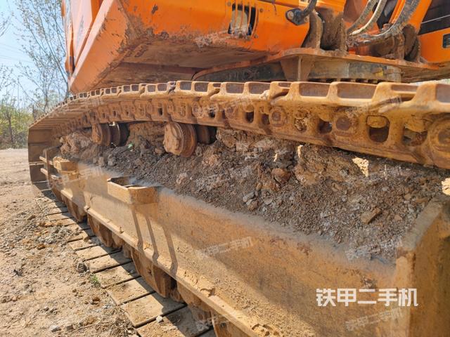 左側(cè)行走馬達蓋板（行走機構(gòu)）