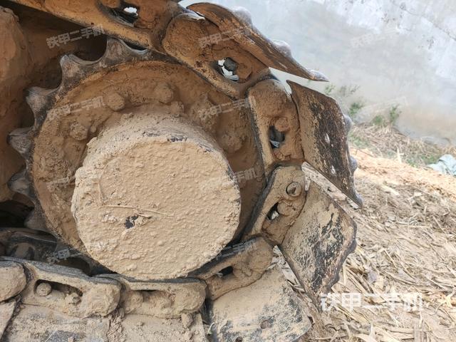 右驅(qū)動(dòng)輪（行走機(jī)構(gòu)）