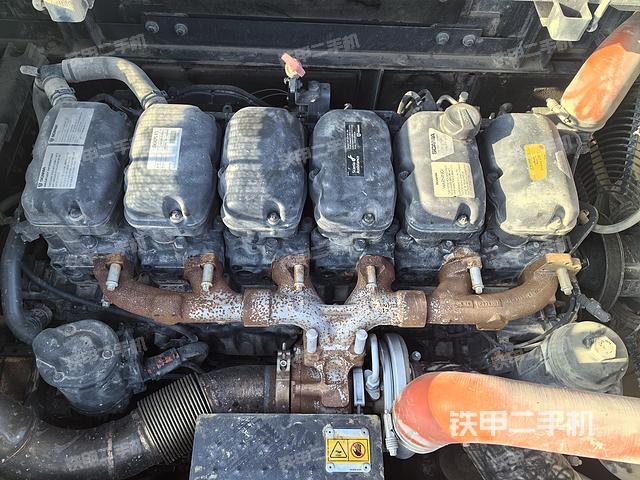 发动机整体俯视（整机外观）