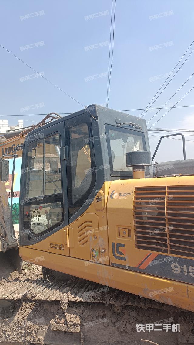 驾驶室整体（整机外观）