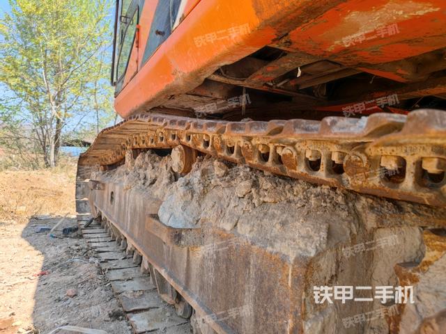 右側(cè)履帶整體（行走機(jī)構(gòu)）