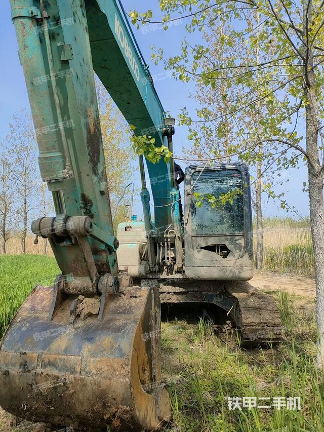 驾驶室整体（整机外观）