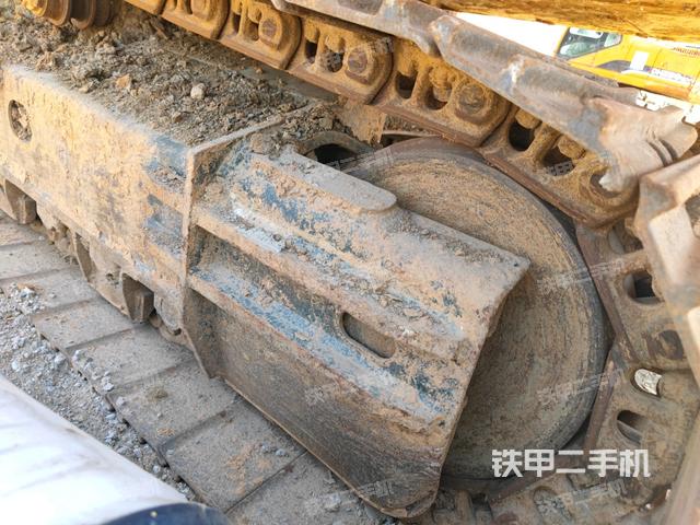 右側(cè)行走馬達蓋板（行走機構(gòu)）