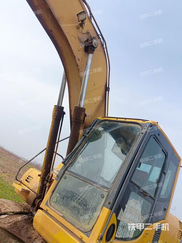 驾驶室整体（整机外观）