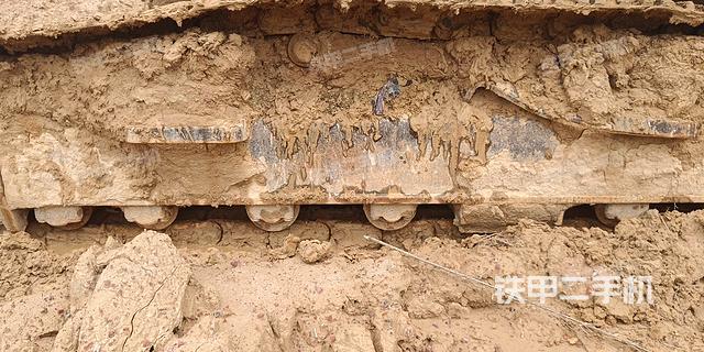 单侧履带整体（整机外观）