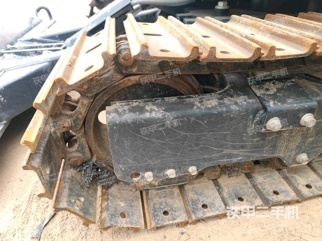 左側(cè)履帶整體?（行走機(jī)構(gòu)）