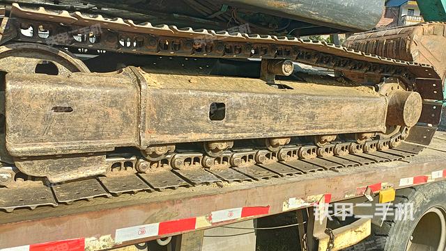 单侧履带整体（整机外观）