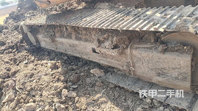 单侧履带整体（整机外观）