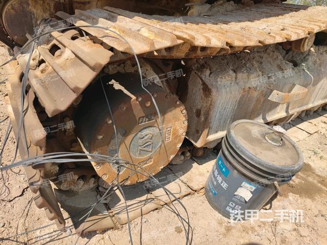 左導(dǎo)向輪（行走機(jī)構(gòu)）