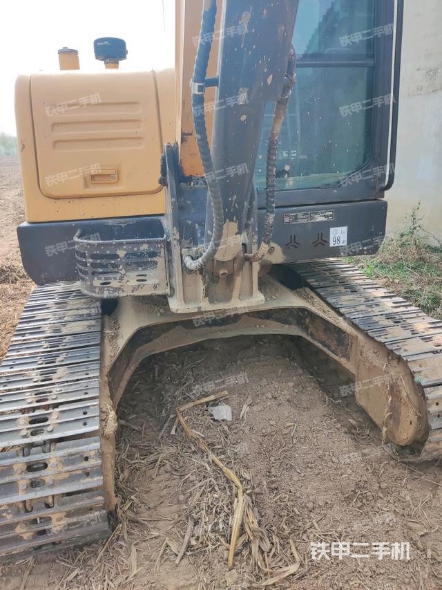 轉(zhuǎn)盤和下車架正前（工作和回轉(zhuǎn)裝置）